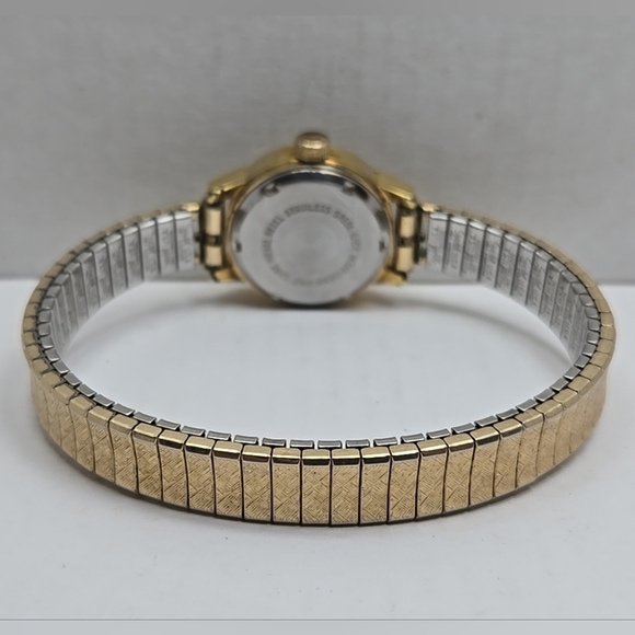 Womens Vintage Benrus Manual Wind Watch 10k R.G.F Stretch Band Runs Unique Retro - Picture 7 of 11